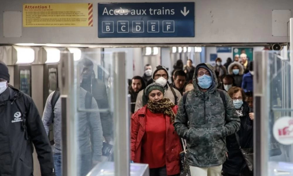 Βελτίωση σε 4-6 εβδομάδες βλέπει το Παρίσι - Περισσότερα εμβόλια